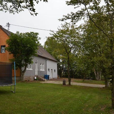 Cozy Holiday Home In Neuendorf With Garden Exterior foto